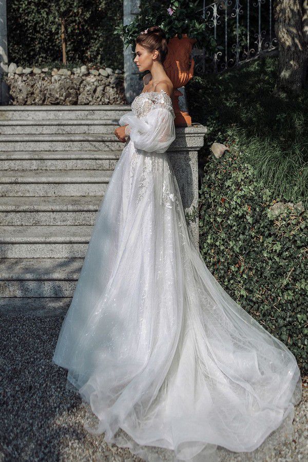 Фото 19910537 в коллекции Платья - Свадебный салон UniRenter