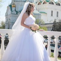 Пышное свадебное платье "Ирен" в белом цвете с пудровым поясрм!