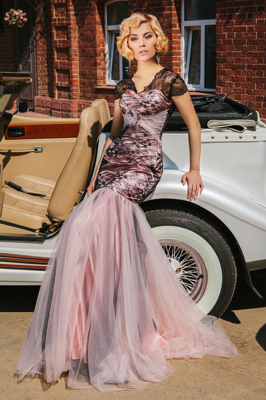 Кружевное платье "русалка" розового цвета с пышной юбкой с небольшим шлейфом и вырезом на спине - фото 3170783 Невеста01