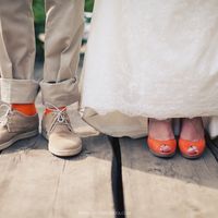 Продуманные детали: носки и туфельки в тон свадьбе