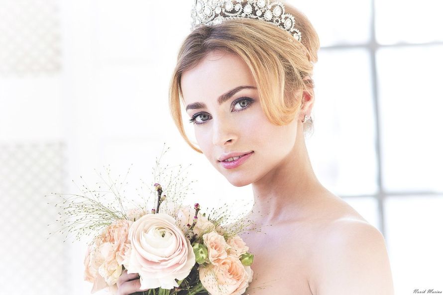 Model-Светлана
Makeup & Hair-Анастасия Маханькова
Style-Наталья Плотникова
Photogropher-Новик Марина
Bouquet-Галина Трахман - фото 17069806 Визажист-стилист Маханькова Анастасия