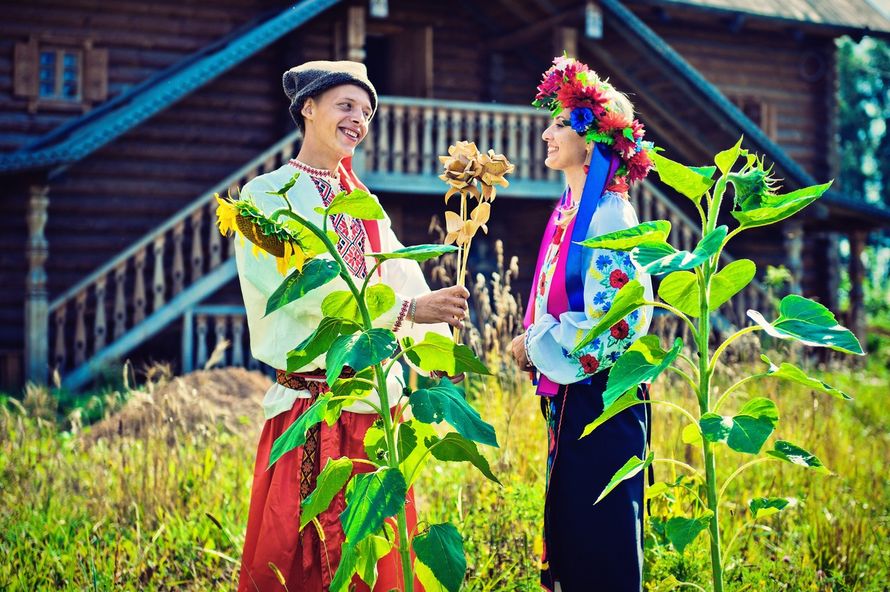 Фотосессия в украинских костюмах - фото 1072339 Агентство праздников "Этно Свадьба"
