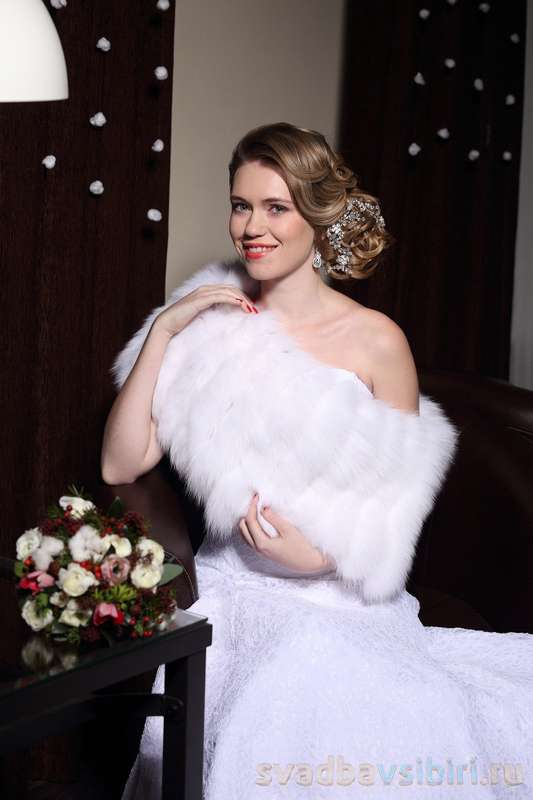 Песцовая горжетка - фото 2940427 White Fur - прокат меховых свадебных аксессуаров