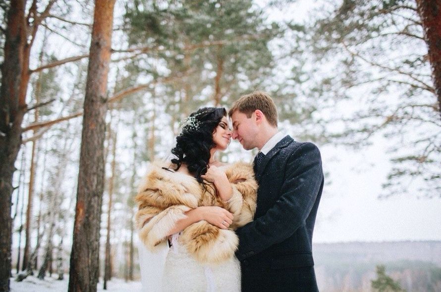 Пелерина из меха рыжей лисы напрокат - фото 3213575 White Fur - прокат меховых свадебных аксессуаров