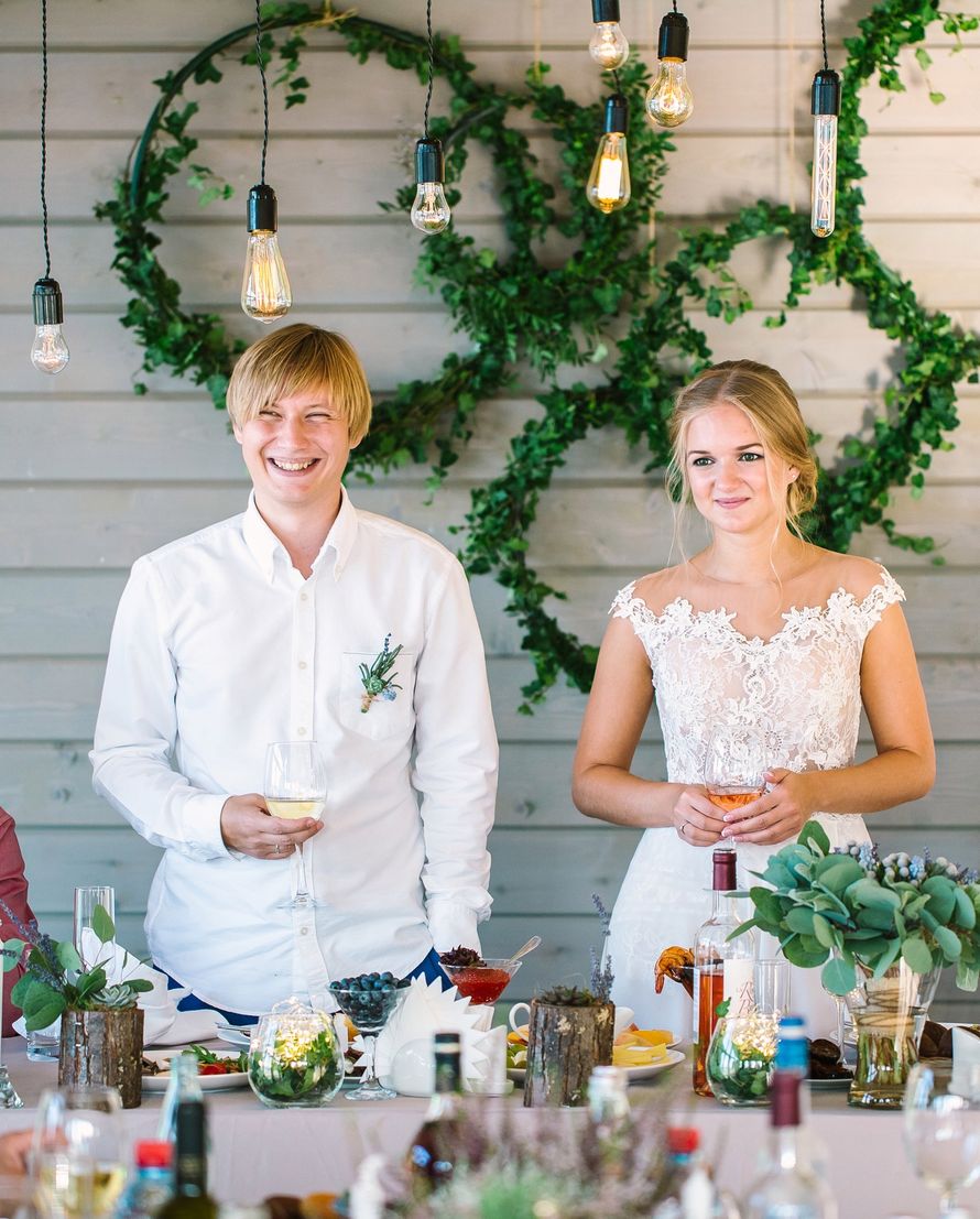 женя украсил главную