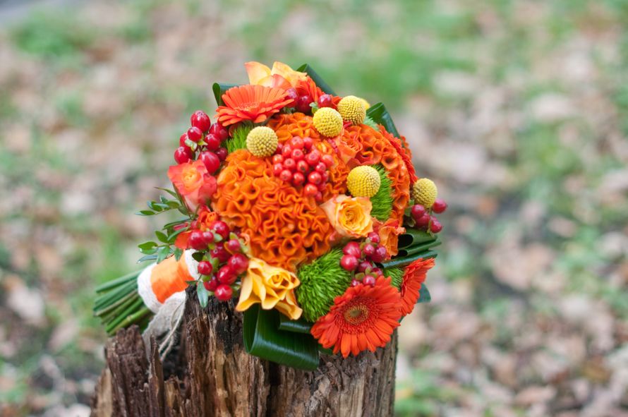 оранжевый букет невесты кружево - фото 3237111 Студия флористики и декора "Глориоза"