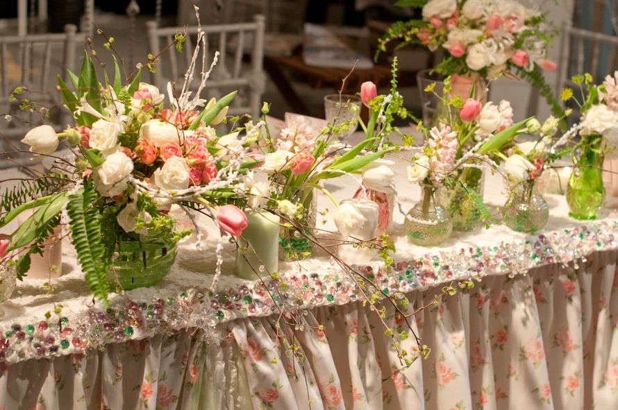 студия "Глориоза"
весенняя свадьба тюльпаны - фото 3981185 Студия флористики и декора "Глориоза"