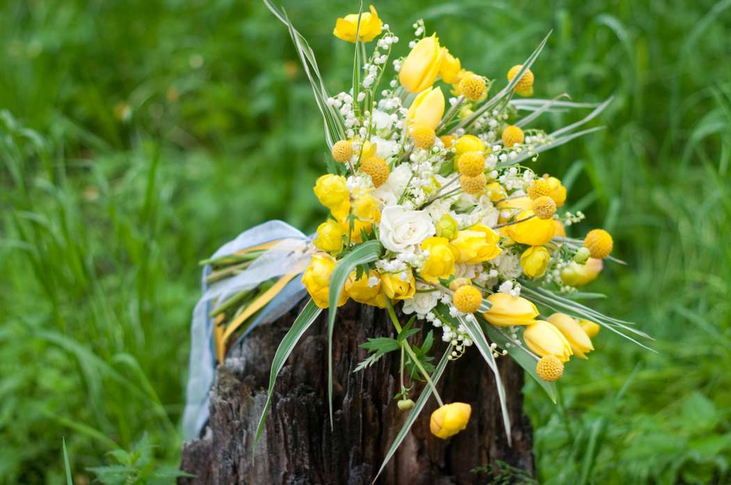 Желтый букет невесты - фото 5578130 Студия флористики и декора "Глориоза"