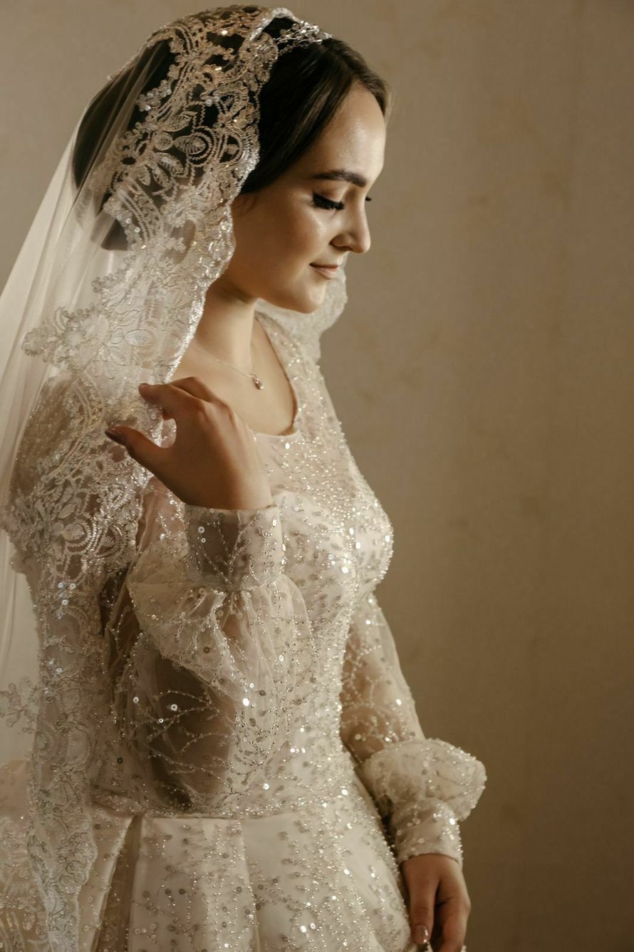 Закрытое свадебное платье