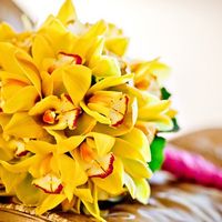 Свадебный букет из желтой орхидеи