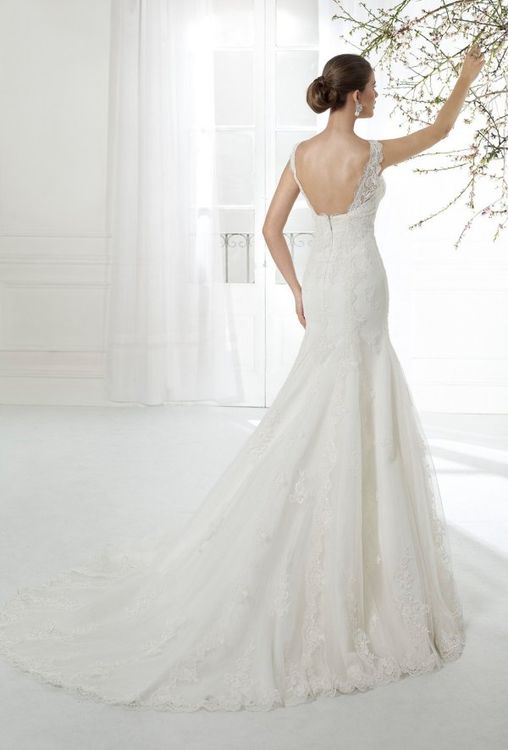 Fara Sposa - модель 5201. В наличии. Цена 89000 рублей.