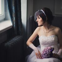 Портрет невесты, вуаль, сиреневый букет