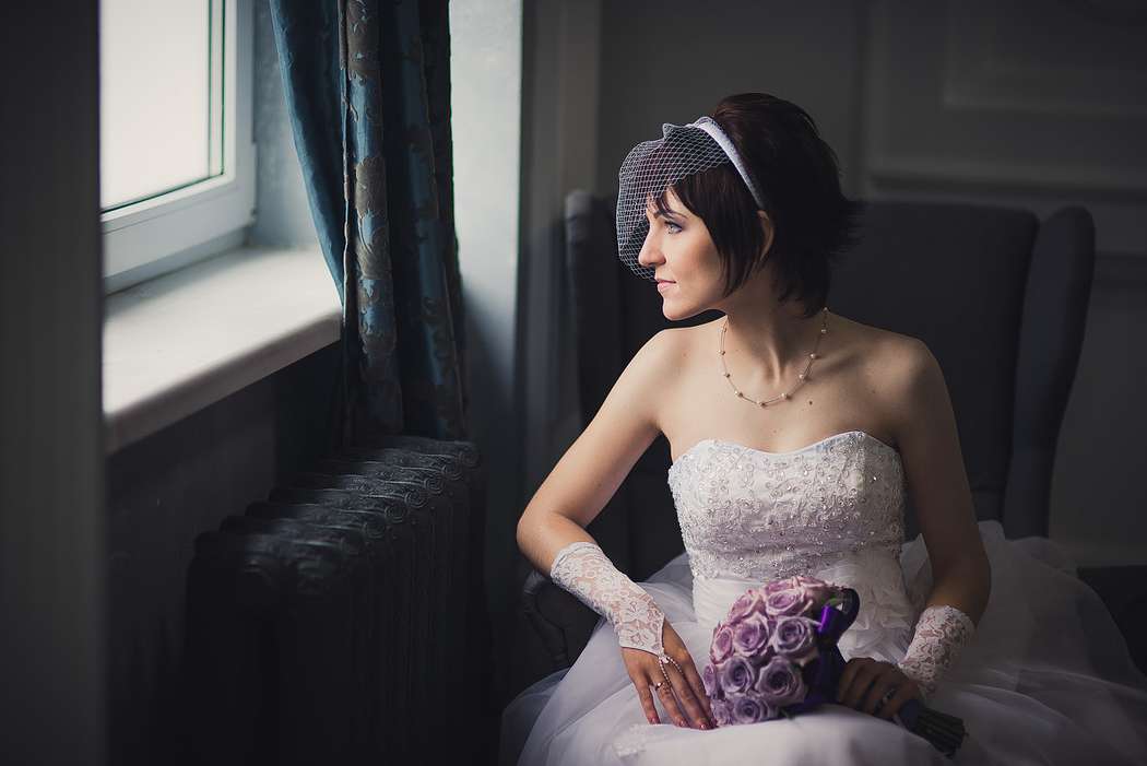 Портрет невесты, вуаль, сиреневый букет - фото 2739969 Надежда Маннаникова фотограф