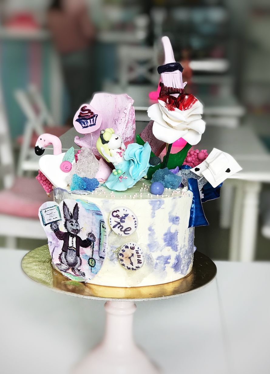 Торт "Алиса в стране чудес" - фото 17665314 Sweet - кафе-кондитерская