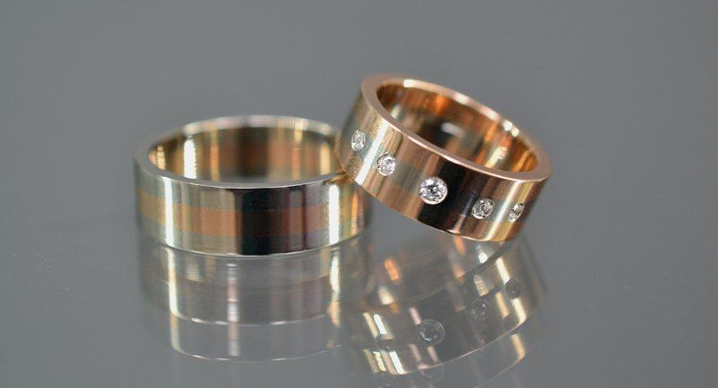 Обручальные кольца из комбинированного золота 585, с бриллиантами - фото 2311754 Ювелирное ателье Октагон