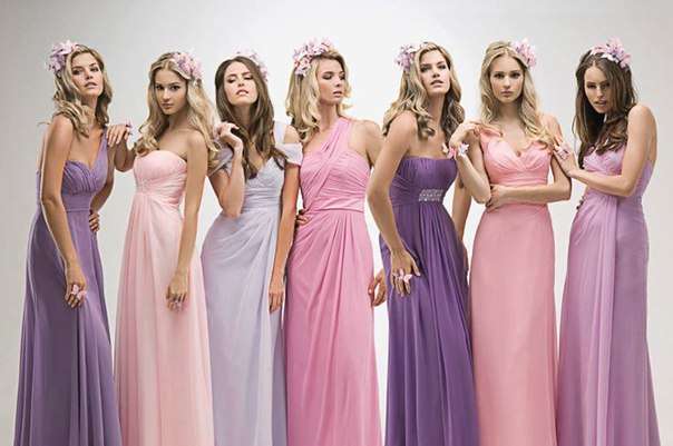 Подружки невесты с розовыми и сиреневыми цветами в волосах, в длинных открытых платьях розовых и сиреневых оттенков, с завышенной - фото 2562759 Дизайнерская студия КаяШи - свадебные платья