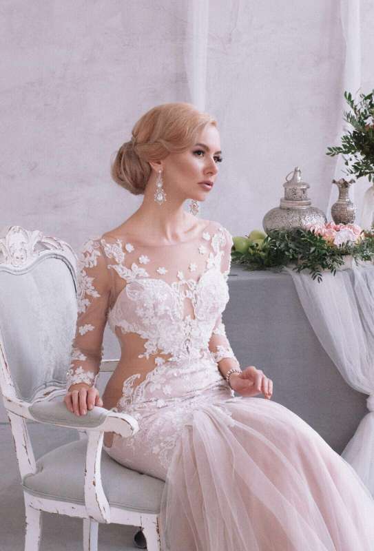 свадбеное платье цвета розовый кварц - фото 10166278 Sovanna сеть свадебных салонов