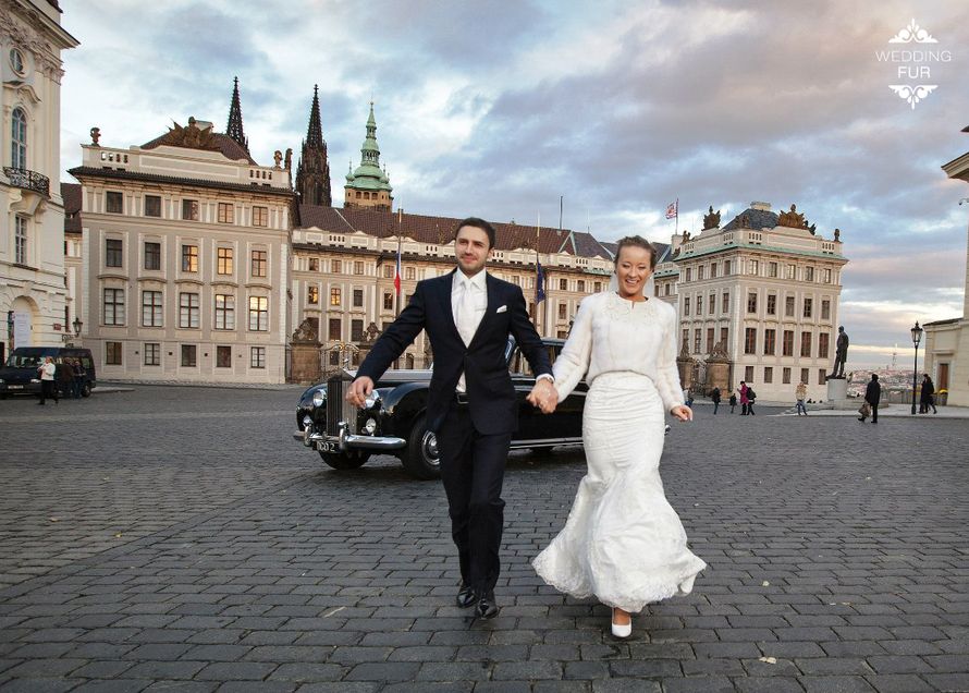 Свадьба в Праге.
Шубка из норки для свадьбы: Wedding fur - фото 2498309 Wedding Fur - свадебные шубки и накидки напрокат