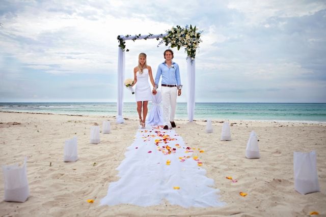 Фото 676157 в коллекции Место проведения - частный уединенный пляж - Гелена Дёмель - свадебный координатор в Мексике