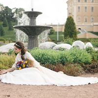 Жасмин

Организатор: свадебное агентство "My Dream Wedding"
Фотограф: Ассоль Опарина 
Стилисты: Анна Магай, Светлана Жданова
Украшения в волосы: ENZE bridal
Флористика и декор: студия Klukva
Платья: свадебный бутик BUDUAR 
Торты: Екатерина Набиркина
Локац