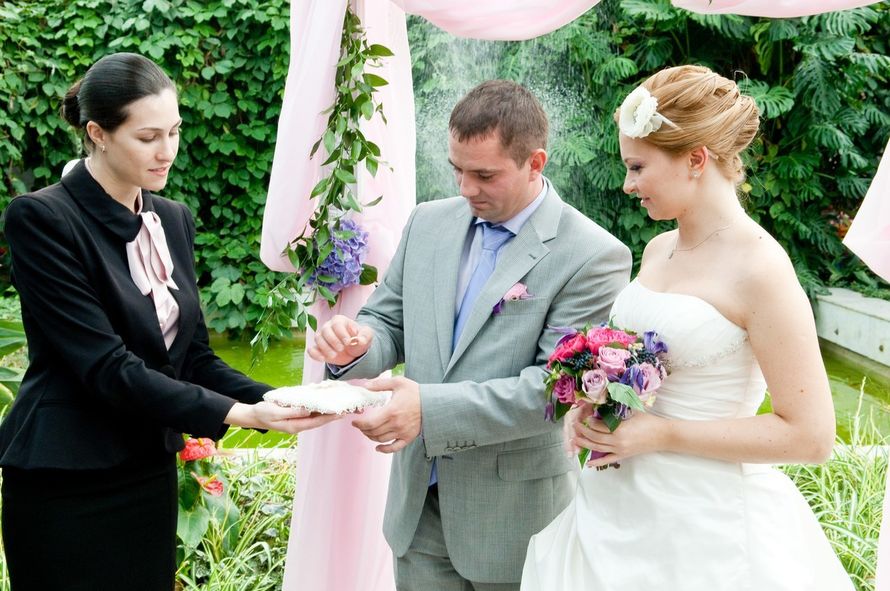 Выездные церемонии бракосочетания - фото 3964389 Выездной регистратор Анастасия Жукова