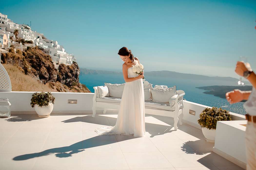 Средиземноморская свадьба. Свадебное платье в средиземноморском стиле. Свадебная фотосессия на Санторини. Свадьба в средиземноморском стиле. Luxury annet