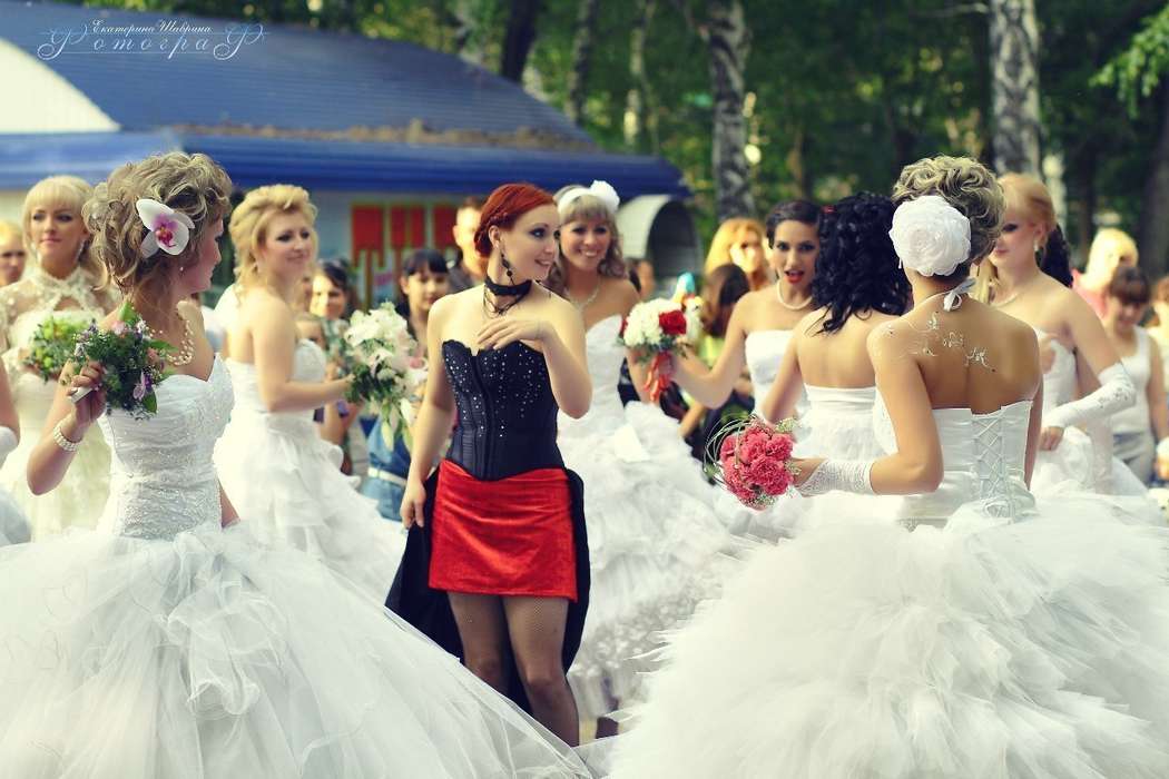 Парад невест 2012 г. Стерлитамак.
Видео: - фото 5242433 Театр огня Hot Heads