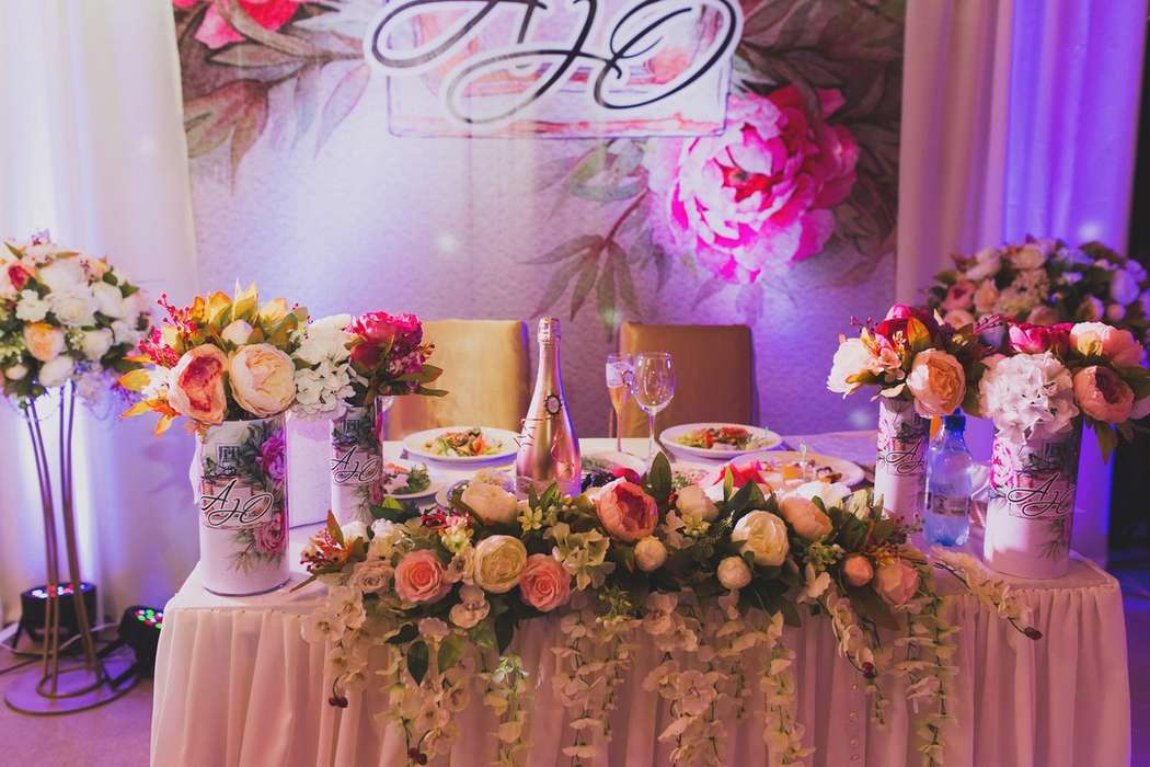 Цветочные композиции на свадебном столе! - фото 14277792 "Мастерская счастья" - оформление праздника