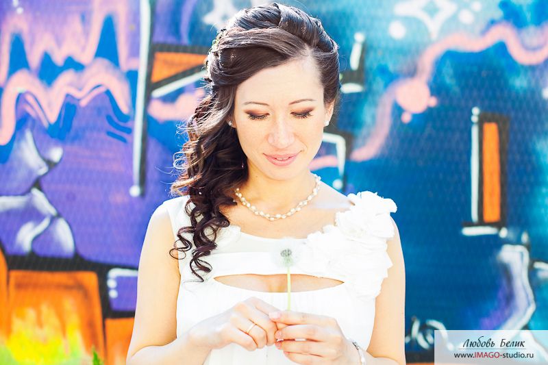 Образ невесты с локонами на одну сторону.  - фото 2410749 Стилист-визажист Ирина Ридигер