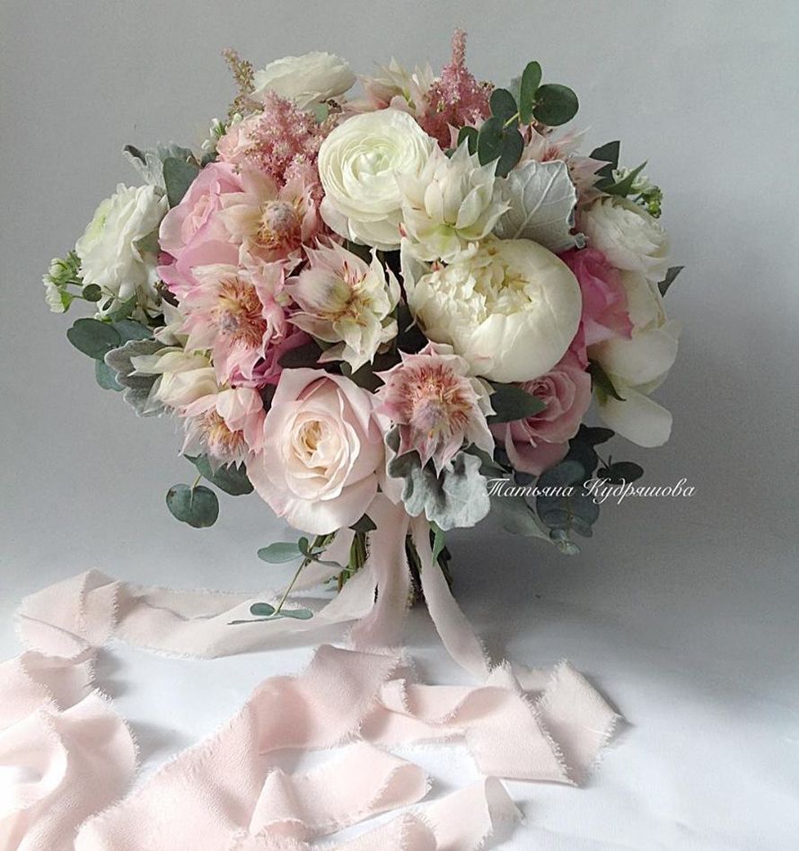Букет невесты из пионовидных роз - фото 18458002 Цветочная мастерская Татьяны Кудряшовой