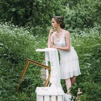 веночек из зелени с ниспаданиями