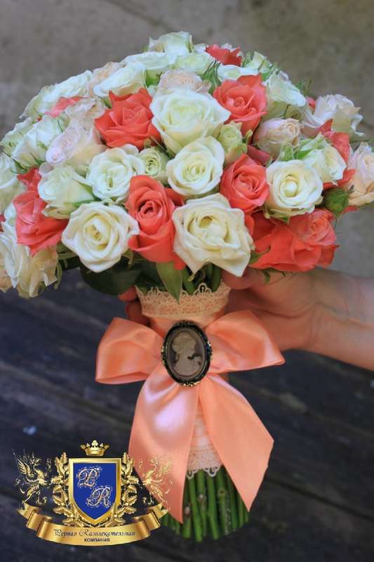 Фото 9109140 в коллекции Букет невесты в кремовом (персиковом) цвете. - Студия декора "Великолепие"