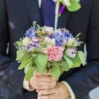 Букет невесты и бутоньерка Flowers Shop