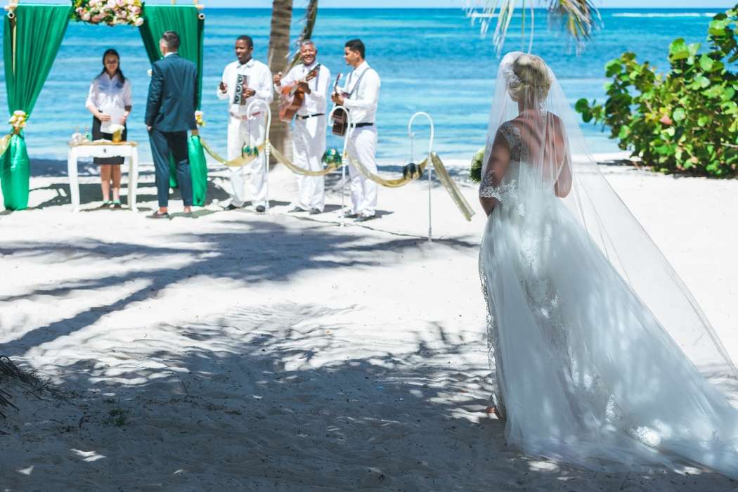Фото 17358548 в коллекции Изумрудная свадьба в Доминикане на частном пляже Кариббеан {Мария и Артем} - Caribbean Wedding - свадьба в Доминикане