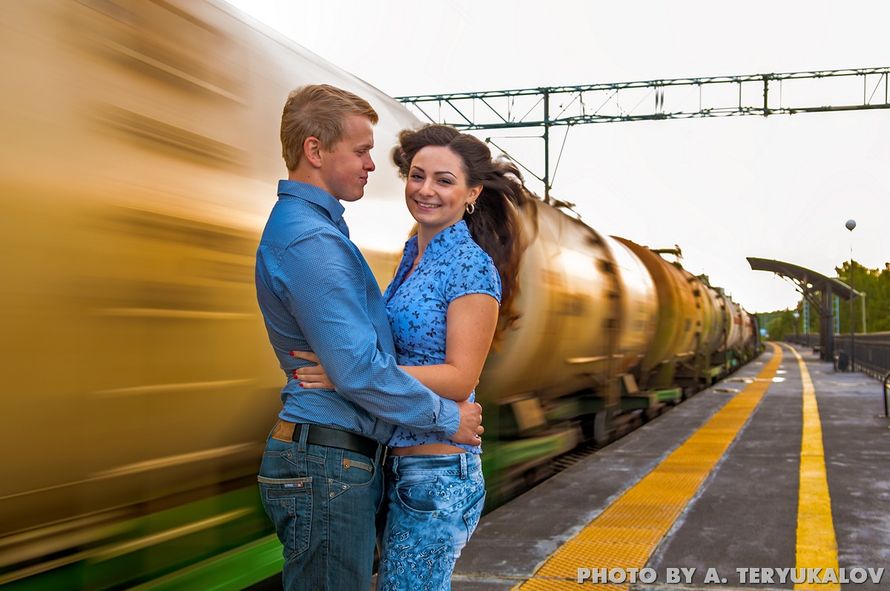 лав-стори "Он, она, мост и поезда", 4 - фото 1240267 Фотограф Артём Терюкалов