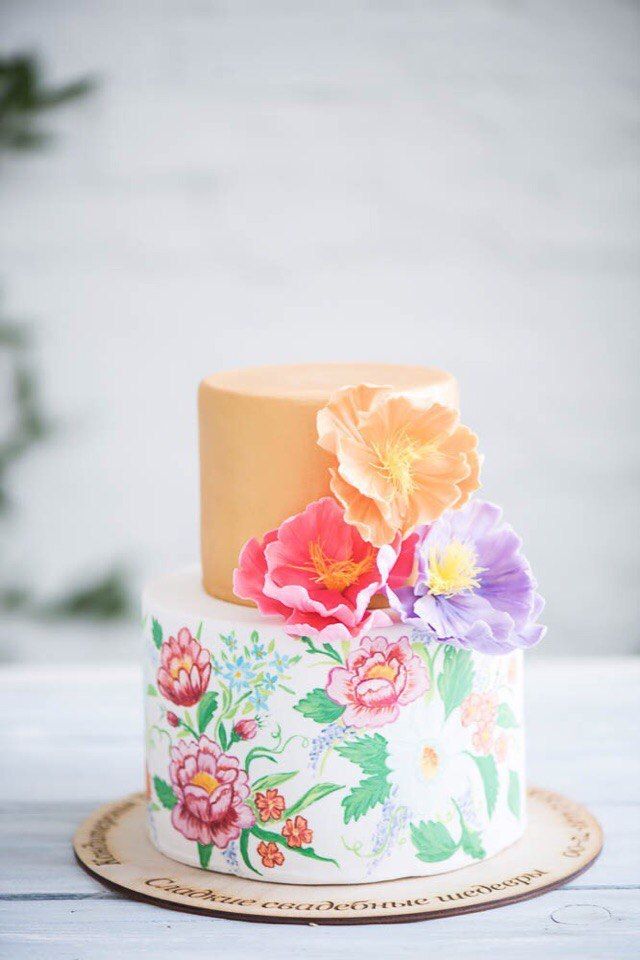 Торт в сложной технике-акварель ,с композицией из сахарных цветов - фото 13473148 Кондитерская "Тирамису"
