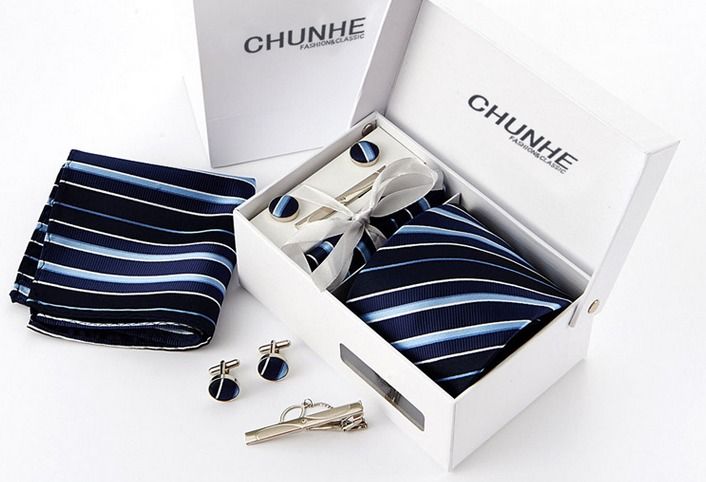 Комплект: галстук, запонки, платок, зажим синий в полоску