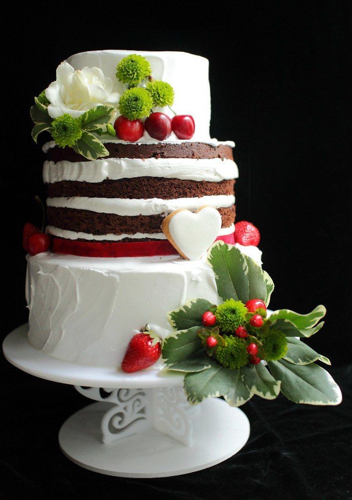 торт с живыми цветами и ягодами 1500р/кг - фото 14462004 Кондитерская "Симфония вкуса"