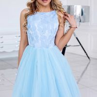 Вечернее платье
цвет: голубой
размеры: 40-48
6250 руб.