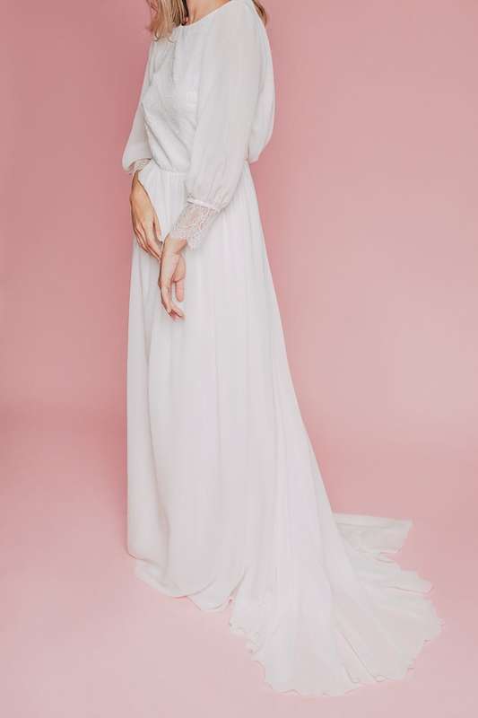 Свадебное платье Sakura - фото 16182678 Свадебный салон Ivory