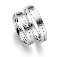 Обручальное кольцо с бриллиантом W0054