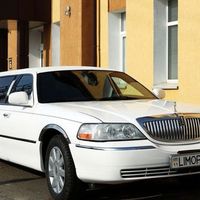 038 Лимузин Lincoln Town Car 120 Federal в аренду 