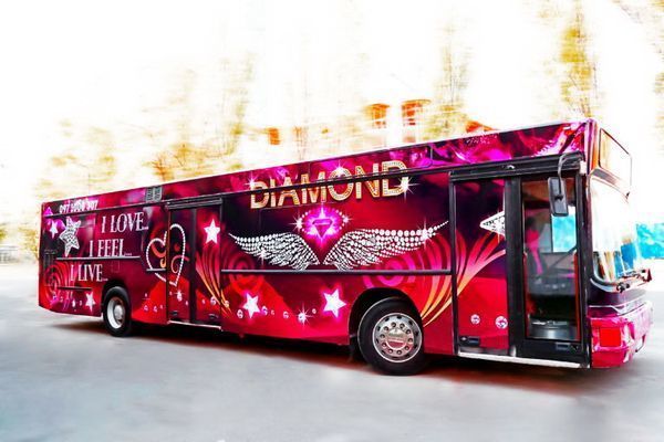369 Автобус Diamond Party Bus в аренду