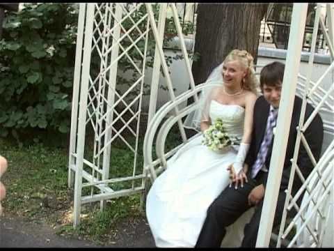Свадебные гуляния в Губернаторском парке Ярославля 