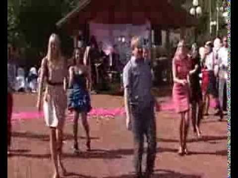 Подарок молодым от друзей-НЕОБЫКНОВЕННЫЙ танец- ФЛЭШМОБ
