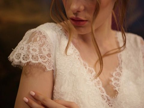 Классическое кружевное свадебное платье - Euphoria