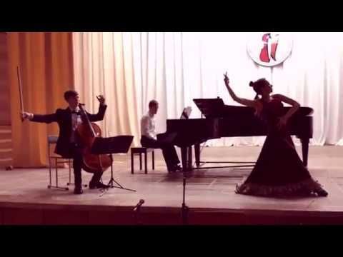 Танцовщица фламенко, виолончель и рояль